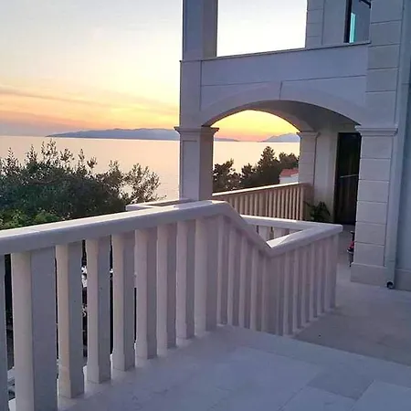 Bella Vista Διαμέρισμα *