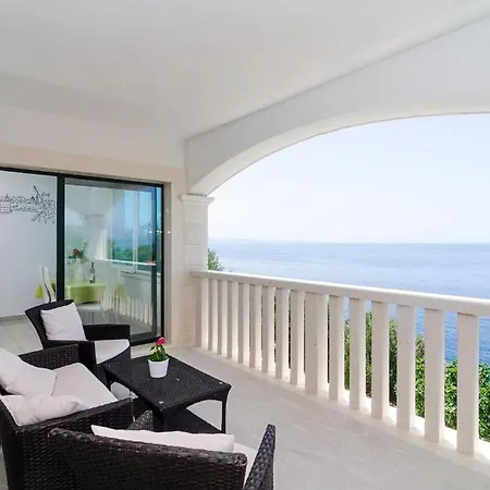 Bella Vista *